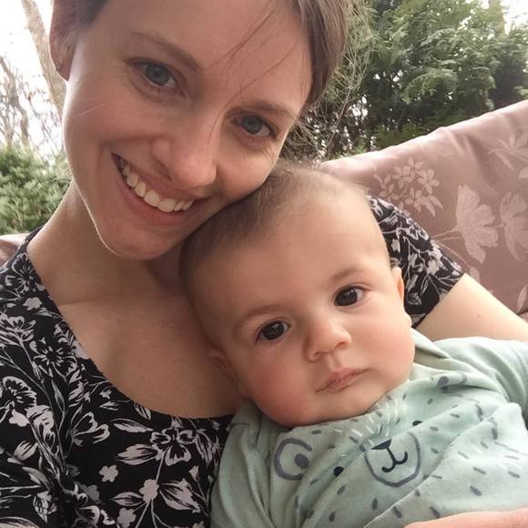 Meet your Posher, Nicole - Picture 1 of 1